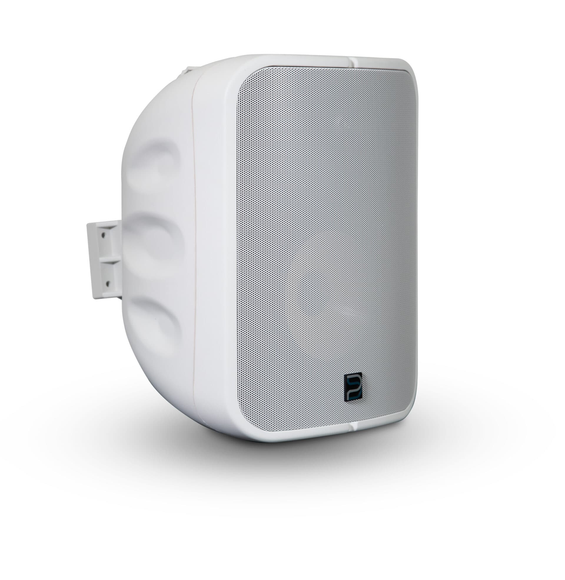 Bluesound Professional BSP1000 Network Streaming Speaker, White — three-quarter view